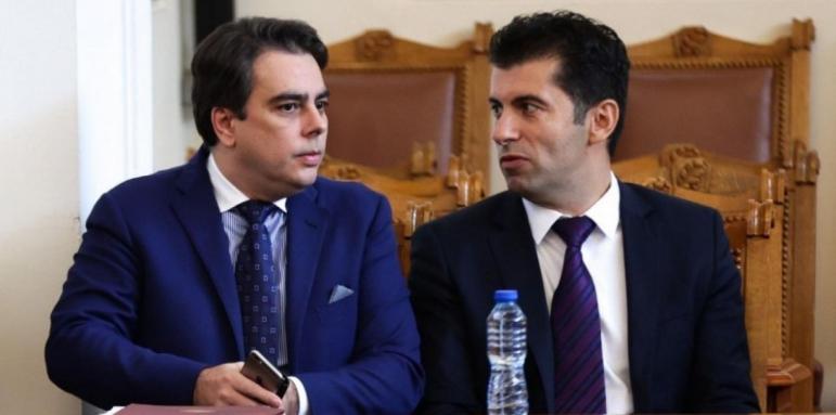 Петков и Василев събират подписи за извънредно заседание